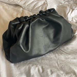 Bottega Veneta Pouch (DOVER STREET MARKET)